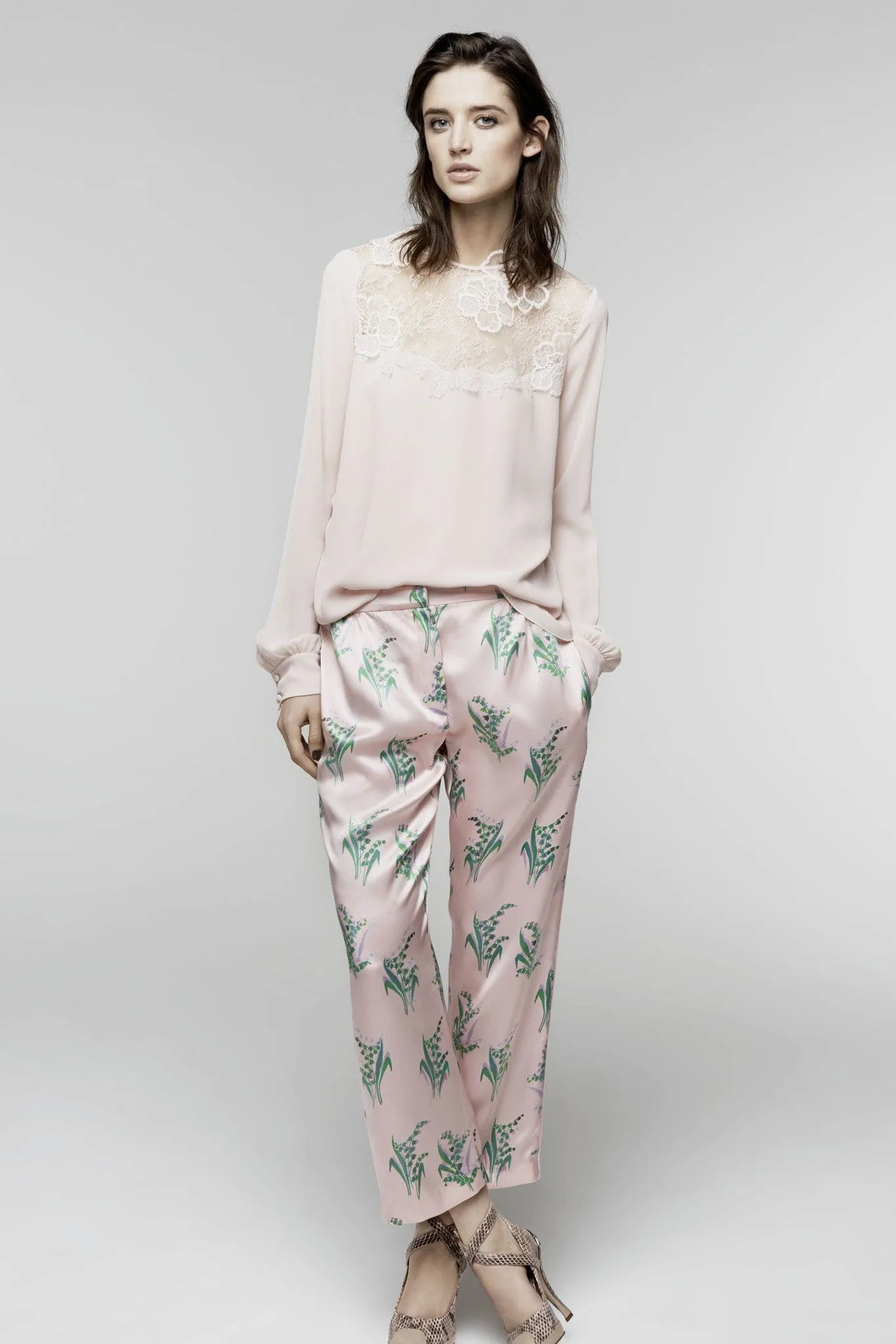 Nina Ricci - Pink Silk Pants with Lily of the Valley Print - FR 40